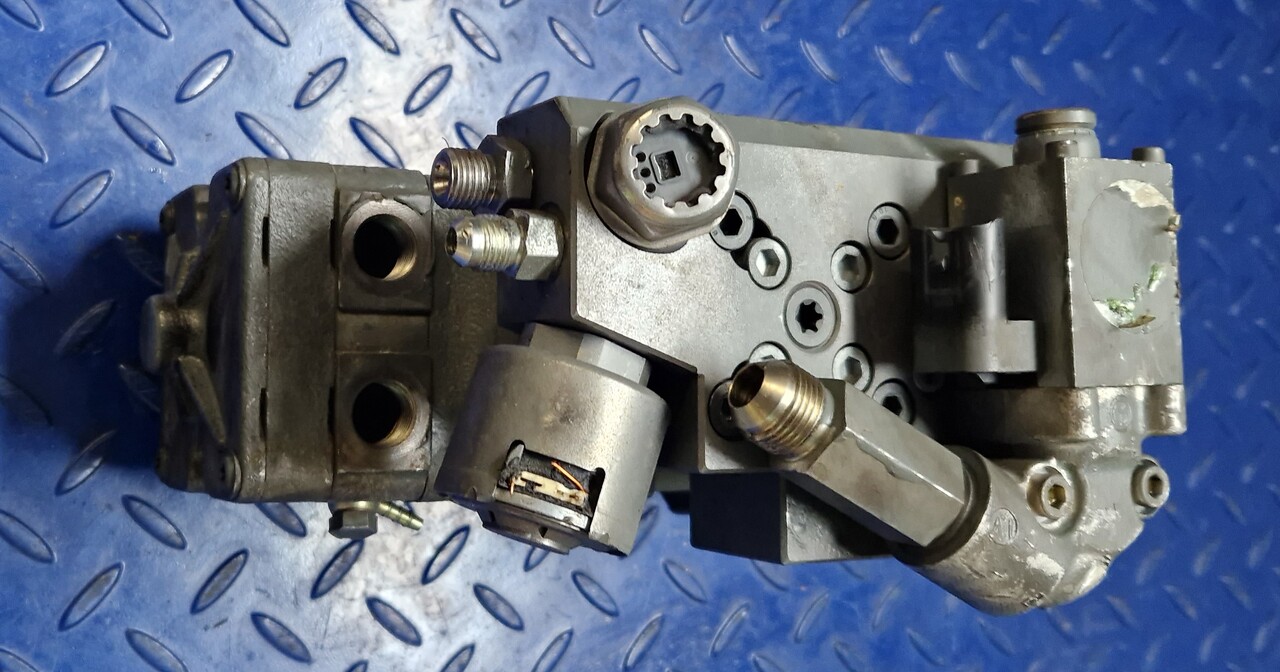 Liebherr INJECTION PUMP 10128462 - Reservedeler for Lastebil: bilde 4 Liebherr INJECTION PUMP 10128462 - Reservedeler for Lastebil: bilde 4