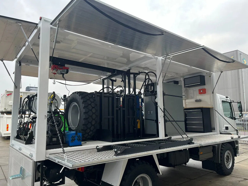 Ny Lastebil Mercedes-Benz Atego 1725 A 4x4 Service Truck: bilde 10