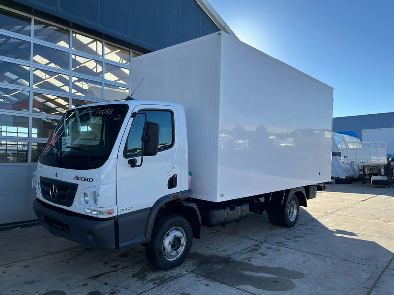 Mercedes-Benz Accelo 915 4x2 Closed Cargo Truck - Skapbil: bilde 1 Mercedes-Benz Accelo 915 4x2 Closed Cargo Truck - Skapbil: bilde 1