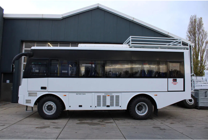 Mercedes-Benz Atego 1725 4x4 Passenger Bus - Turistbuss: bilde 2 Mercedes-Benz Atego 1725 4x4 Passenger Bus - Turistbuss: bilde 2