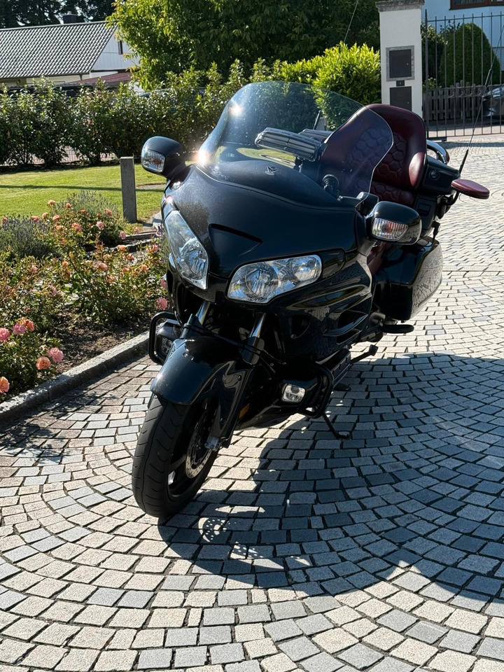 Honda GL1800 SC47*Krossline*Audio*Wilbers*SR Racing - Motorsykkel: bilde 1 Honda GL1800 SC47*Krossline*Audio*Wilbers*SR Racing - Motorsykkel: bilde 1