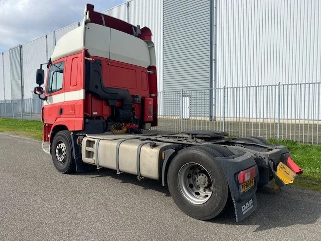 DAF CF 370 spacecab skylights - Trekkvogn: bilde 3 DAF CF 370 spacecab skylights - Trekkvogn: bilde 3