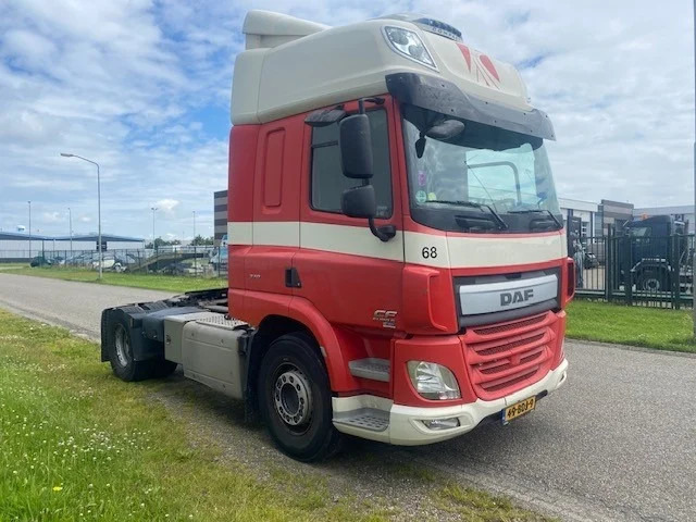 DAF CF 370 spacecab skylights - Trekkvogn: bilde 2 DAF CF 370 spacecab skylights - Trekkvogn: bilde 2