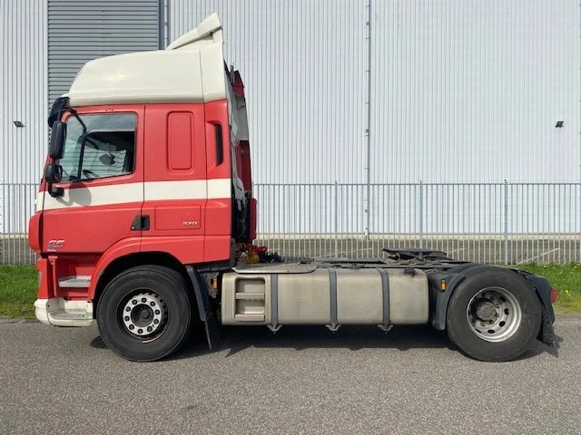 DAF CF 370 spacecab skylights - Trekkvogn: bilde 4 DAF CF 370 spacecab skylights - Trekkvogn: bilde 4