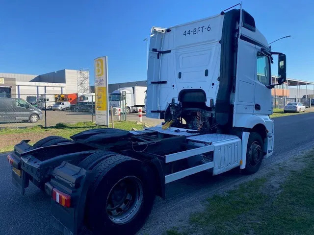 Mercedes-Benz Actros 1840 stream space cabine met spoilers fenders en zonneklep, apk gekeurd. - Trekkvogn: bilde 4 Mercedes-Benz Actros 1840 stream space cabine met spoilers fenders en zonneklep, apk gekeurd. - Trekkvogn: bilde 4