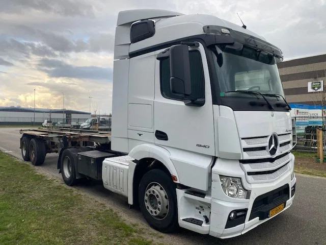 Mercedes-Benz Actros 1840 stream space cabine met spoilers zonneklep, apk gekeurd - Trekkvogn: bilde 4 Mercedes-Benz Actros 1840 stream space cabine met spoilers zonneklep, apk gekeurd - Trekkvogn: bilde 4