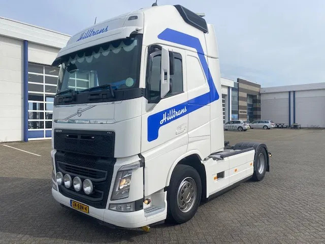 Volvo FH 13.460 XL cabine, euro 6 , full spoilered, smart tacho , new clutch ,beauty..... - Trekkvogn: bilde 1 Volvo FH 13.460 XL cabine, euro 6 , full spoilered, smart tacho , new clutch ,beauty..... - Trekkvogn: bilde 1