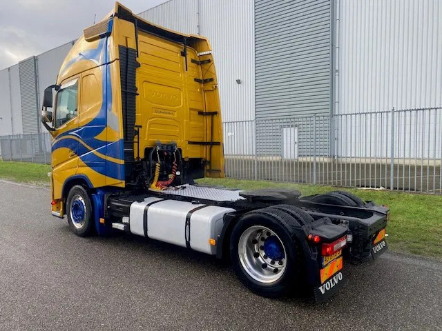 Volvo FH 13.460 trekker, met XL cabine, special paint en incl parc cool, fridge, - Trekkvogn: bilde 3 Volvo FH 13.460 trekker, met XL cabine, special paint en incl parc cool, fridge, - Trekkvogn: bilde 3