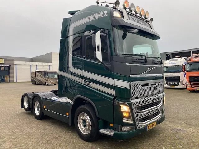 Volvo FH 16 6x2 sleepas trekker ,DL ,750 pk, XL cabine , schuifschotel . - Trekkvogn: bilde 2 Volvo FH 16 6x2 sleepas trekker ,DL ,750 pk, XL cabine , schuifschotel . - Trekkvogn: bilde 2