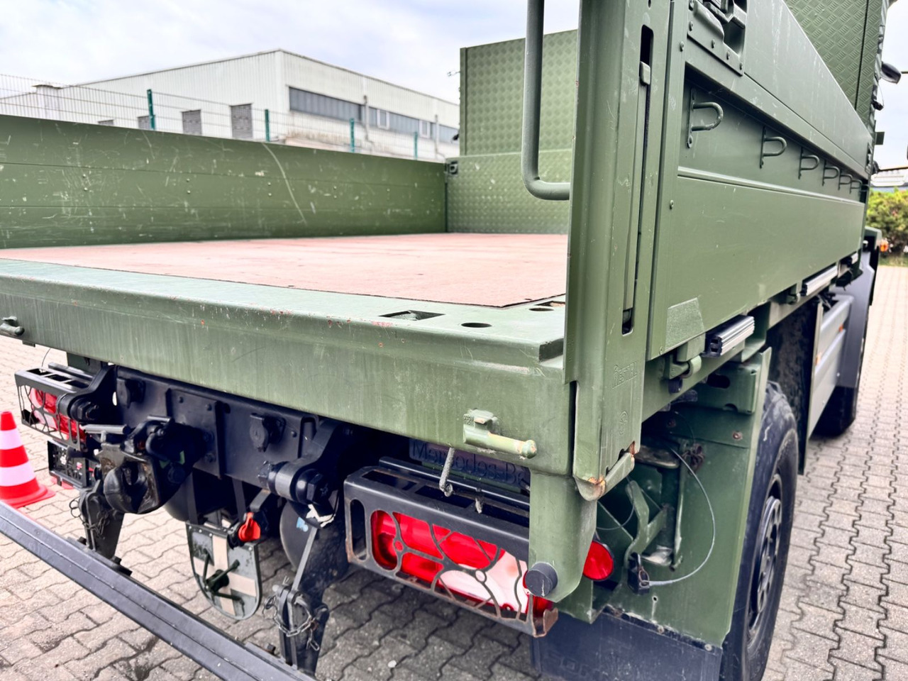 Mercedes-Benz 1018 Atego 4x4 Allrad Camper Expedition - Container-transport/ Vekselflak lastebil: bilde 5 Mercedes-Benz 1018 Atego 4x4 Allrad Camper Expedition - Container-transport/ Vekselflak lastebil: bilde 5