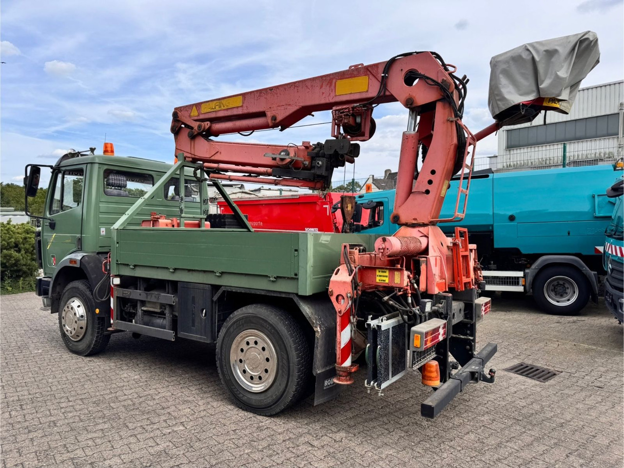 Mercedes-Benz 1417 AK Allrad Palfinger Montagekran 17,7m 64TKM - Kranbil: bilde 4 Mercedes-Benz 1417 AK Allrad Palfinger Montagekran 17,7m 64TKM - Kranbil: bilde 4