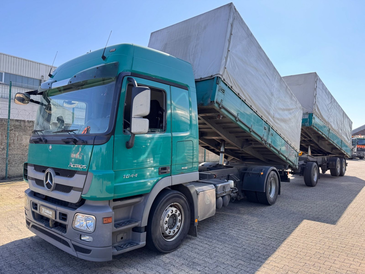 Mercedes-Benz 1844 Actros MP3 3-SeitenKipper Getreide Pritsche - Tippbil: bilde 4 Mercedes-Benz 1844 Actros MP3 3-SeitenKipper Getreide Pritsche - Tippbil: bilde 4