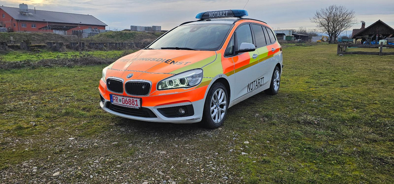 BMW Allrad NEF Notarzt Feurwehr - Personenbil: bilde 2 BMW Allrad NEF Notarzt Feurwehr - Personenbil: bilde 2