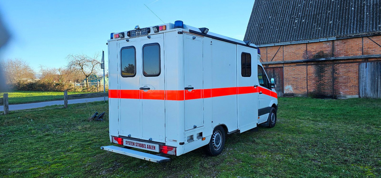 Volkswagen Crafter ELW Rettungswagen Camper Van - Ambulanse: bilde 5 Volkswagen Crafter ELW Rettungswagen Camper Van - Ambulanse: bilde 5