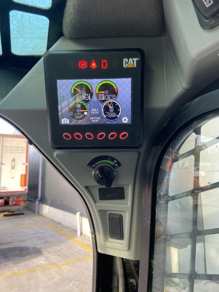 Kompaktlaster CAT 226 D3 (5867): bilde 11 Kompaktlaster CAT 226 D3 (5867): bilde 11