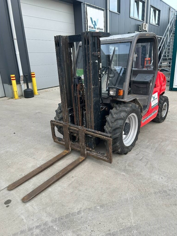 Manitou MH 25.4 - Terrenggående gaffeltruck: bilde 2 Manitou MH 25.4 - Terrenggående gaffeltruck: bilde 2
