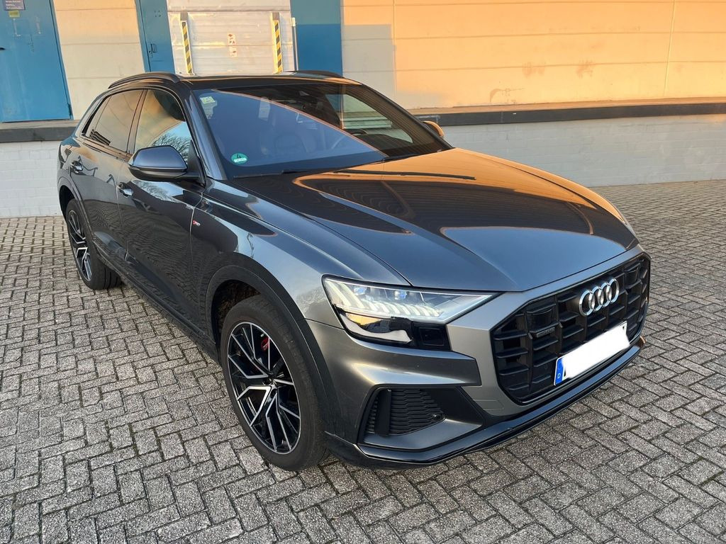 Audi Q8 50 TDI quattro tiptronic 22 Zoll*3xSline*Pano Audi Q8 50 TDI quattro tiptronic 22 Zoll*3xSline*Pano - SUV: bilde 1 Audi Q8 50 TDI quattro tiptronic 22 Zoll*3xSline*Pano Audi Q8 50 TDI quattro tiptronic 22 Zoll*3xSline*Pano - SUV: bilde 1
