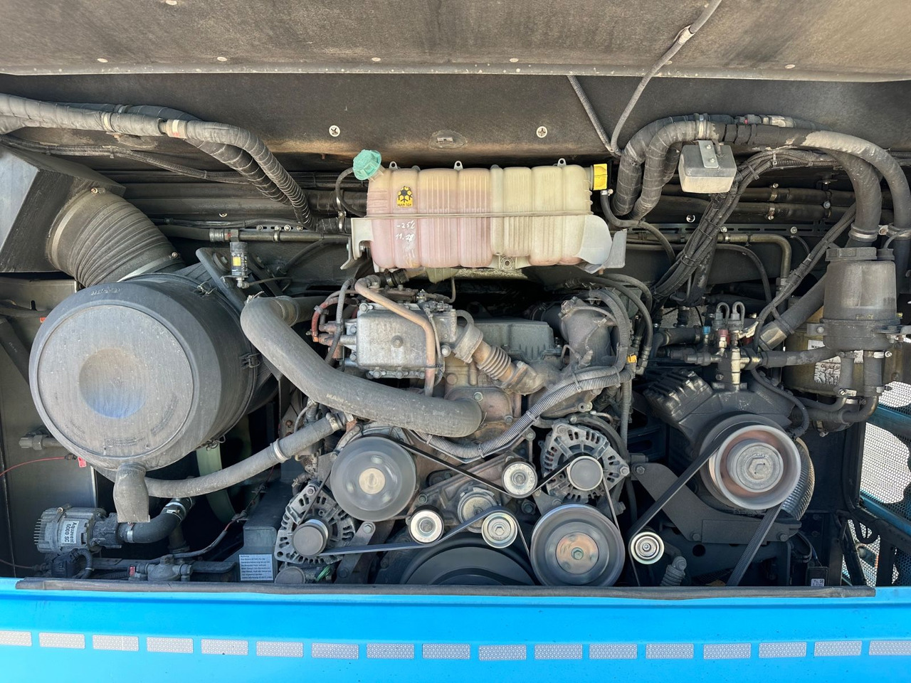 MAN R08 Lions Coach L (60 Sitze*Schalt) - Turistbuss: bilde 3 MAN R08 Lions Coach L (60 Sitze*Schalt) - Turistbuss: bilde 3