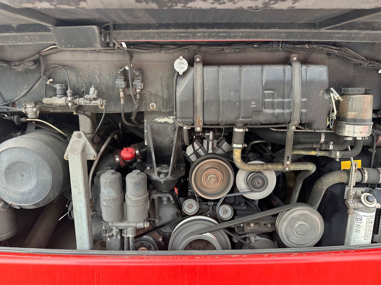 Mercedes-Benz O550 Integro (58 Sitze*Klima) - Forstadsbus: bilde 4 Mercedes-Benz O550 Integro (58 Sitze*Klima) - Forstadsbus: bilde 4