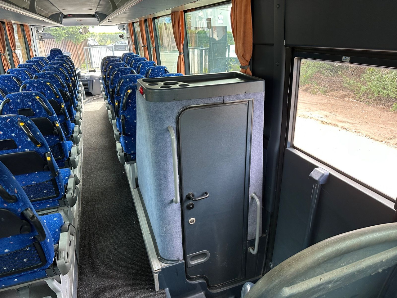 Turistbuss Neoplan P25 Trendliner 3516ÜC Klimaanlage*WC*57 Sitze Neoplan P25 Trendliner 3516ÜC Klimaanlage*WC*57 Sitze: bilde 17 Turistbuss Neoplan P25 Trendliner 3516ÜC Klimaanlage*WC*57 Sitze Neoplan P25 Trendliner 3516ÜC Klimaanlage*WC*57 Sitze: bilde 17