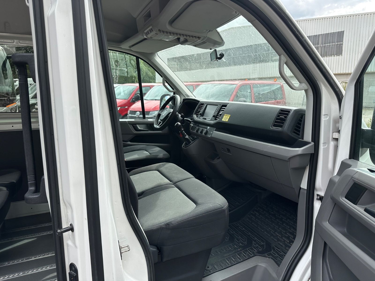 Volkswagen Crafter (PDC*StandHz.*Behinderten gerecht) - Persontransport: bilde 5 Volkswagen Crafter (PDC*StandHz.*Behinderten gerecht) - Persontransport: bilde 5
