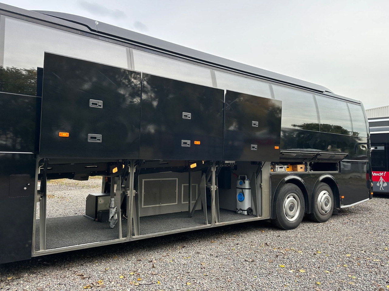 Volvo 9700 HD 6x2 Euro 5(9900*416 HD*Tourismo RHD-M) - Turistbuss: bilde 3 Volvo 9700 HD 6x2 Euro 5(9900*416 HD*Tourismo RHD-M) - Turistbuss: bilde 3